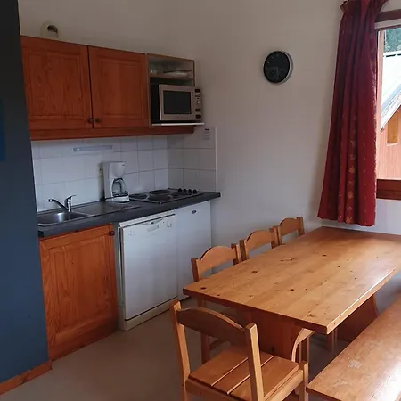 3 Pieces Pour 6 Personnes A Valfrejus, Proche Pistes - Fr-1-265-344 Appartement *
